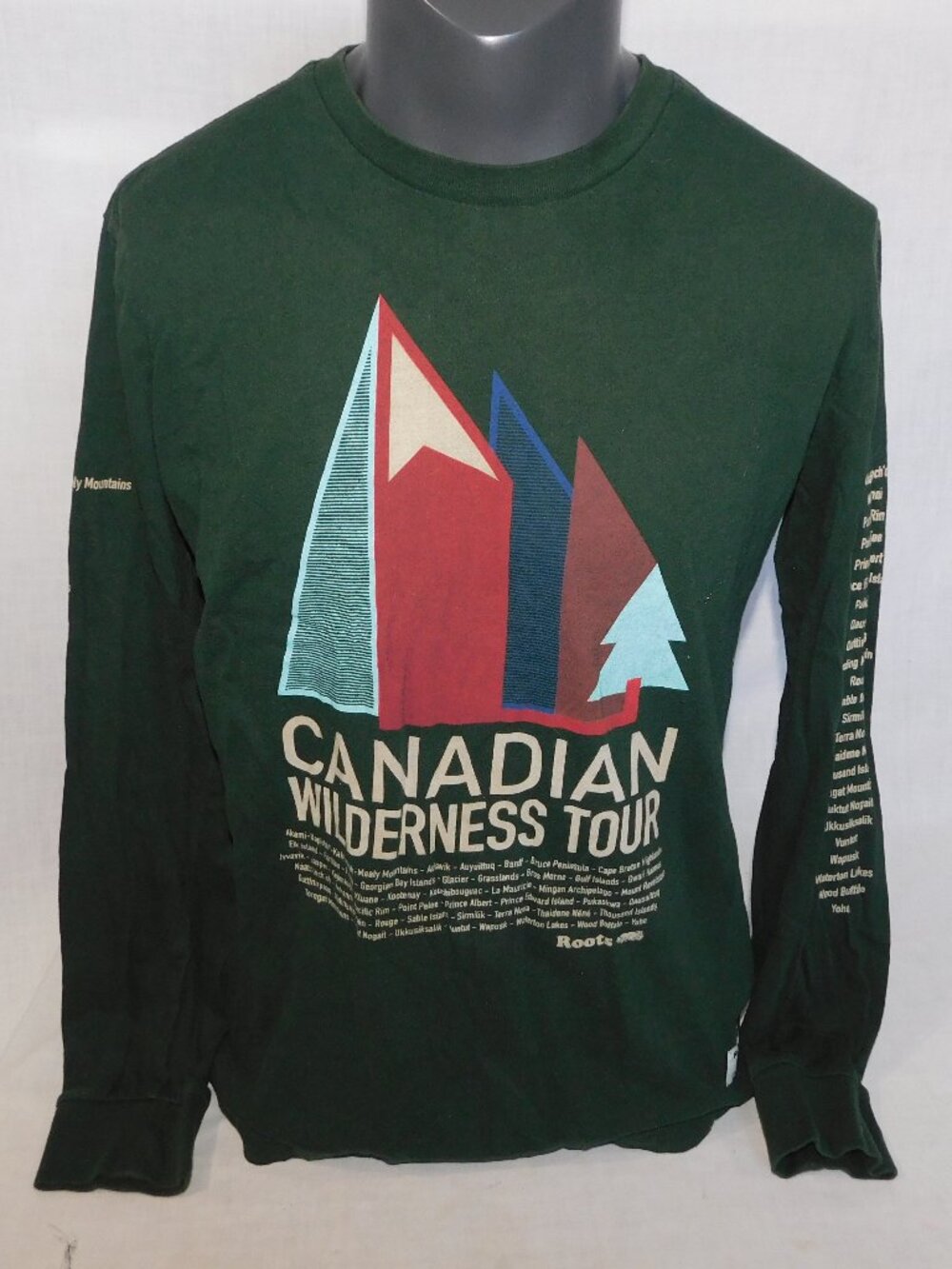 Roots Canadian Wilderness Tour Mens Medium Green Graphic Long Sleeve Shirt